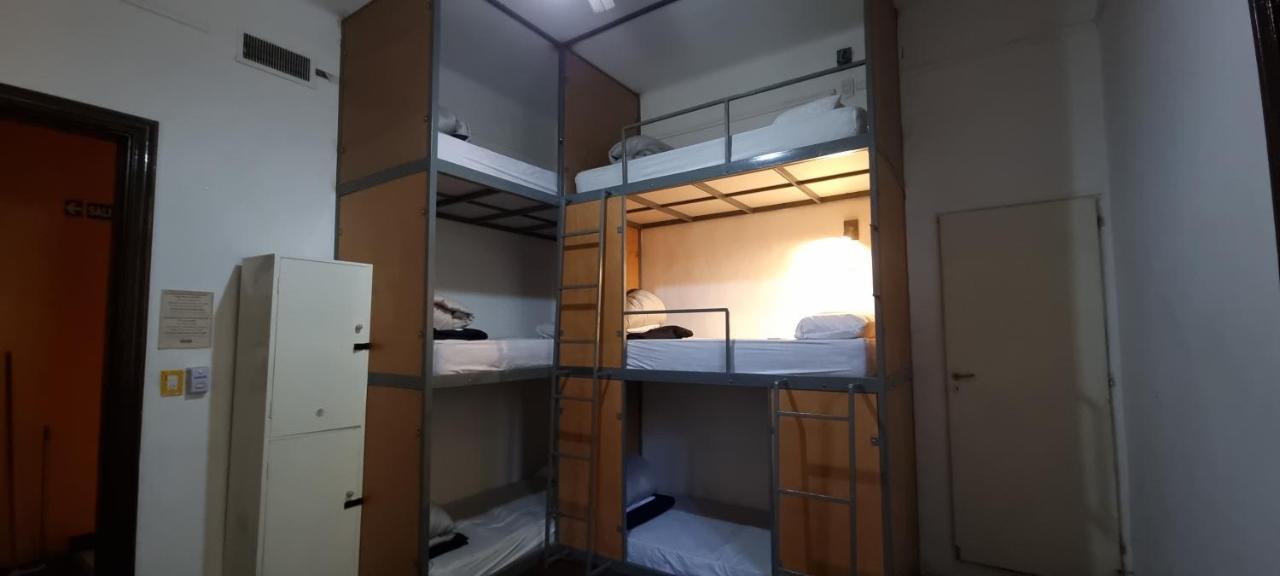 Katana Capsule Hostel Mendoza Ngoại thất bức ảnh