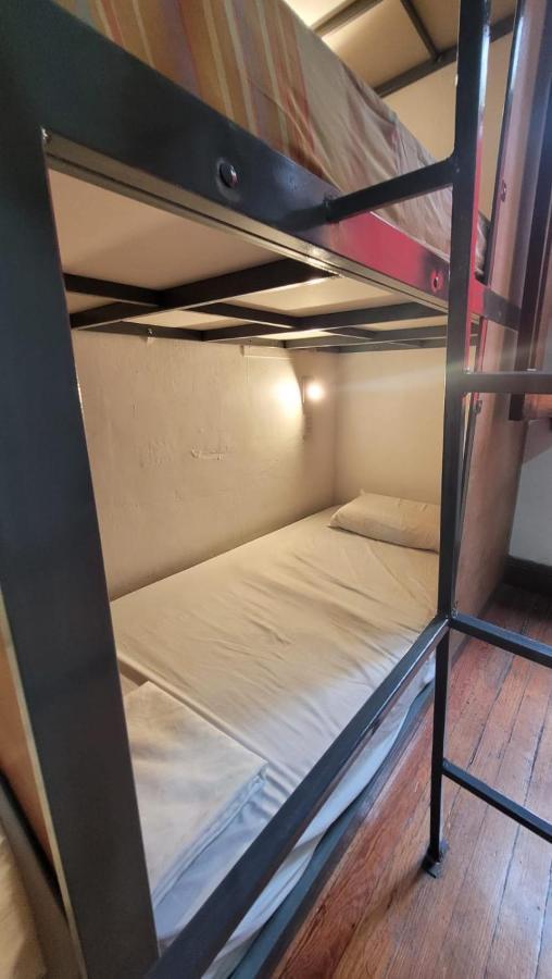 Katana Capsule Hostel Mendoza Ngoại thất bức ảnh