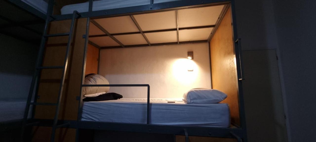 Katana Capsule Hostel Mendoza Ngoại thất bức ảnh