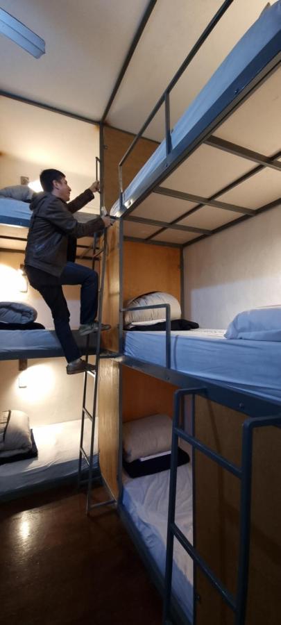 Katana Capsule Hostel Mendoza Ngoại thất bức ảnh